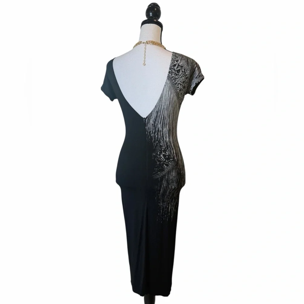 Elegant Isabel de Pedro Chain Printed Black Short Sleeve Dress- US 4 - Picture 3 of 16